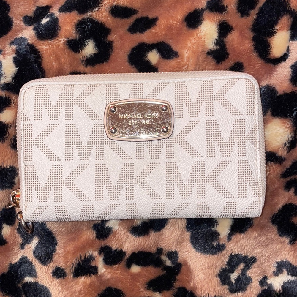 COPY - MICHAEL KORS Small Cream MK Logo Wallet